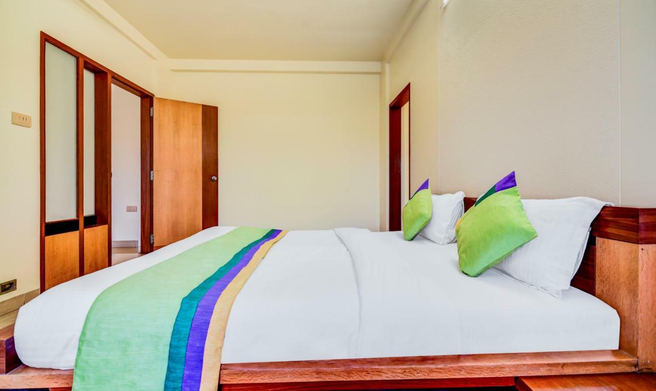 Treebo Trend Surya Nashik Hotel Exterior foto